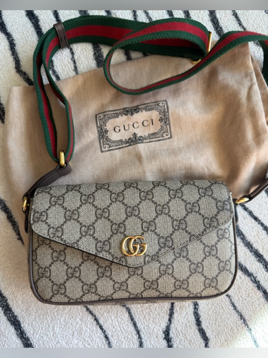 Gucci Handbags - Authenticated Gucci Ophidia GG Supreme Mini Envelope Crossbody Bag Beige Ebony